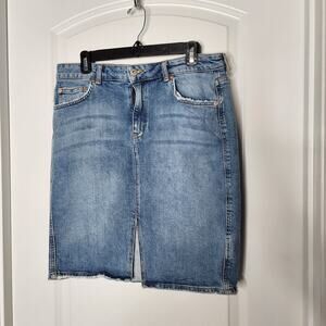 12 | Pilcro and the Letterpress by Anthropologie Preloved Denim Straight Skirt